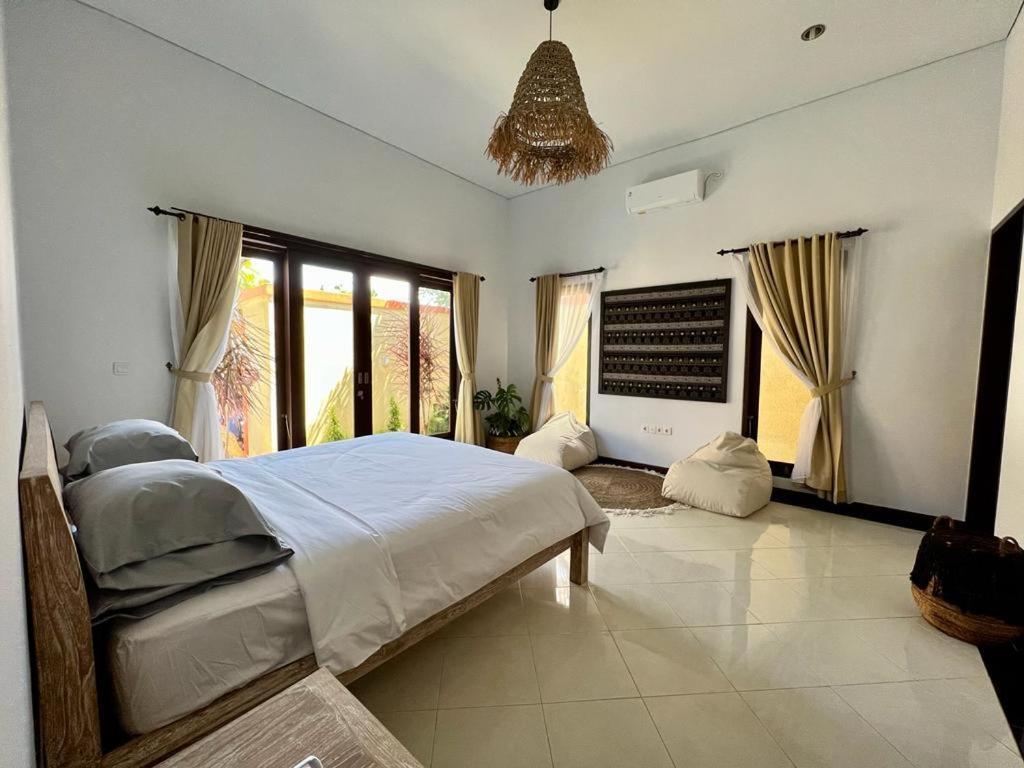Villa Danielle Seminyak  Luaran gambar