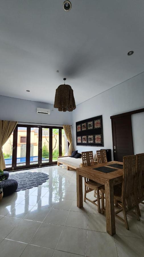 Villa Danielle Seminyak  Luaran gambar