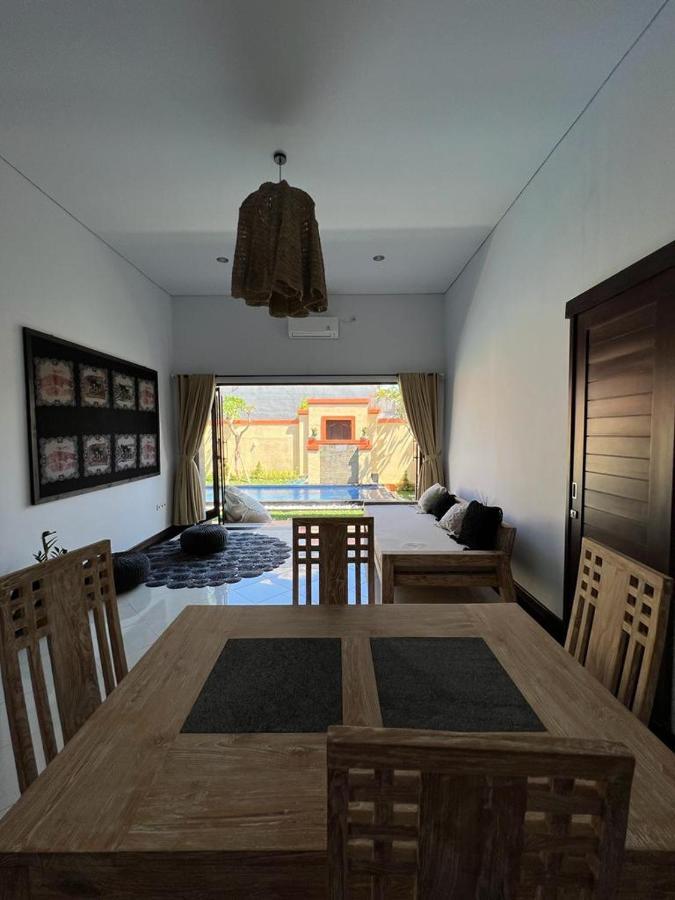 Villa Danielle Seminyak  Luaran gambar